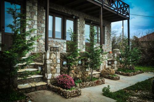 Hostal Anilia Guesthouse