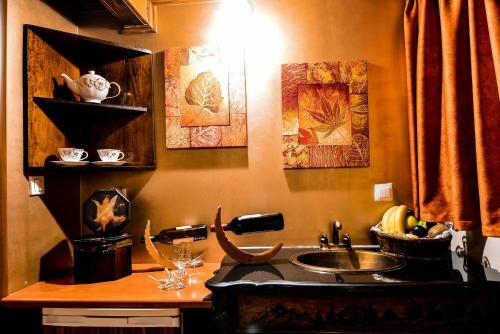 Hostal Camelia Suites