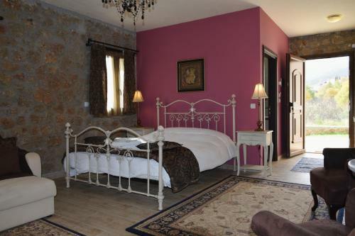 Hostal Trikalon Muses Art Suites