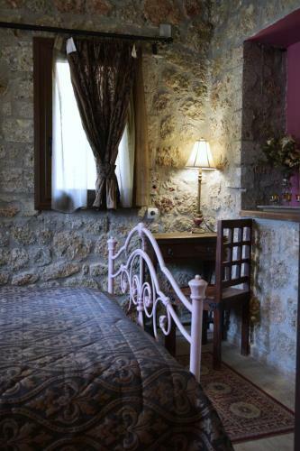 Hostal Trikalon Muses Art Suites