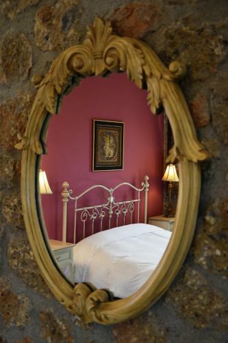 Hostal Trikalon Muses Art Suites