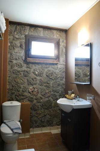 Hostal Trikalon Muses Art Suites