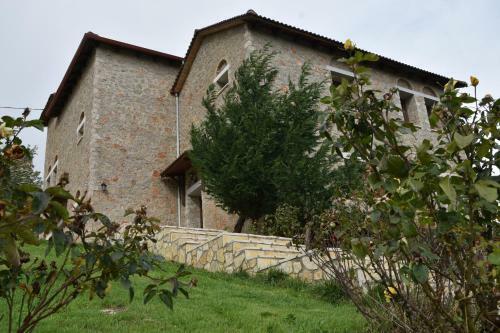 Hostal Trikalon Muses Art Suites