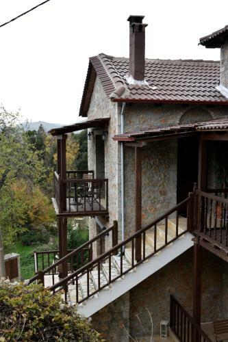 Hostal Trikalon Muses Art Suites