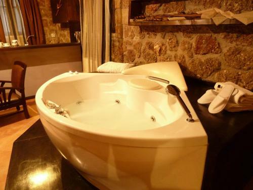 Hostal Likno Guesthouse