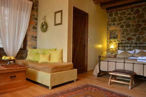 Hostal Nymfes Guesthouse