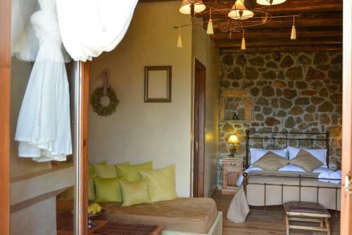Hostal Nymfes Guesthouse