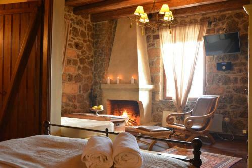 Hostal Nymfes Guesthouse