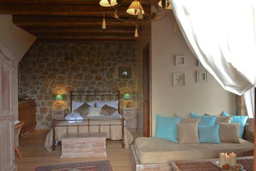 Hostal Nymfes Guesthouse