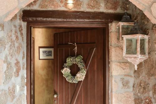 Hostal Nymfes Guesthouse