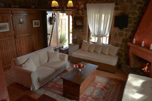 Hostal Nymfes Guesthouse