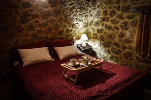 Hostal Paliokastro Guesthouse