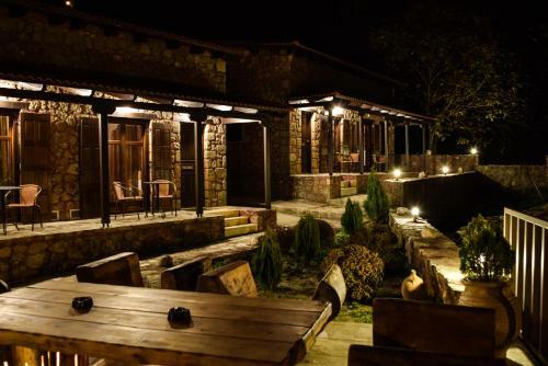 Hostal Paliokastro Guesthouse