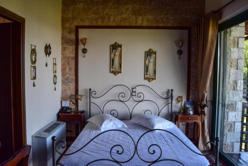 Hostal Vathyskia Guesthouse