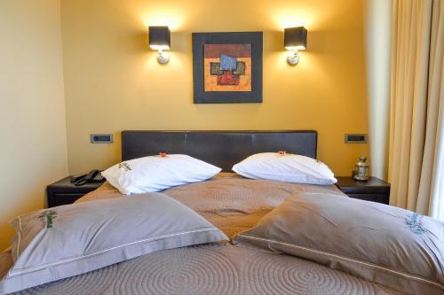 Hostal Vathyskia Guesthouse