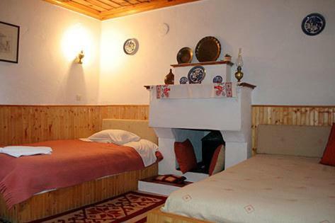 Hostal Guesthouse Gouris