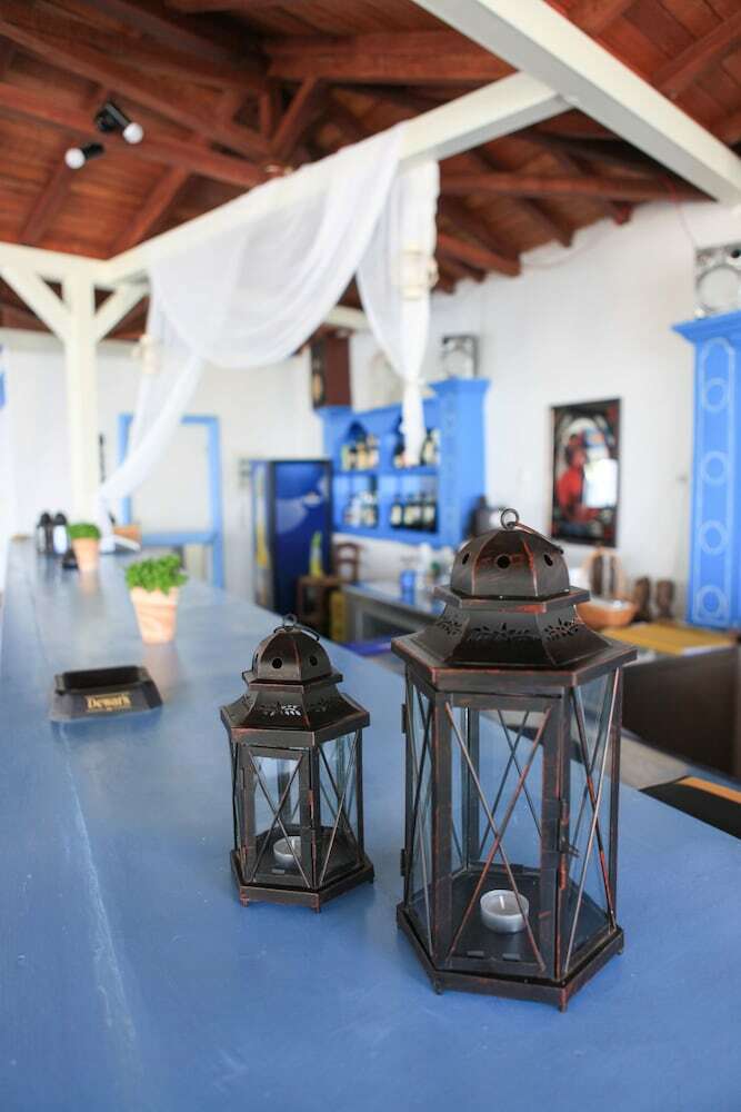 Stafylos Suites & Boutique Hotel