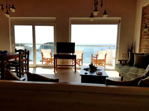 Hostal Mando Beachfront