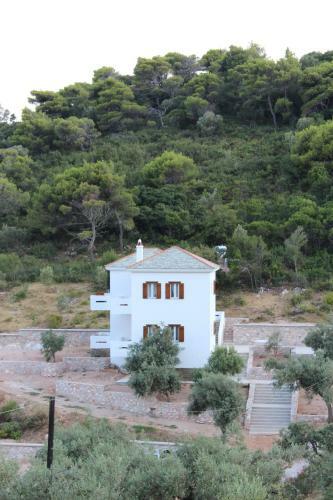 Hostal Mando Beachfront