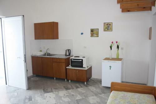 Iris Apartments