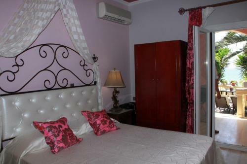 Apartamentos Aristotelis-nikos Paramonas Studios