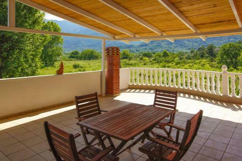 Nereids Apartments And Studios