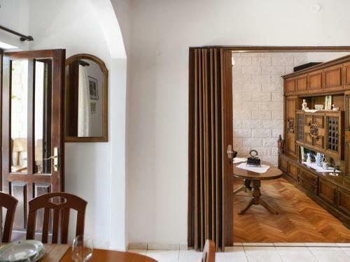 Quaint Apartment In Gata With Lovely Garden