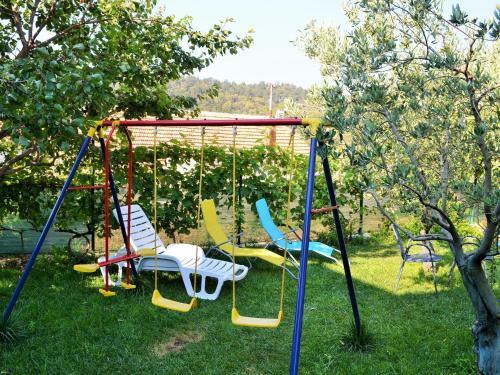Quaint Apartment In Gata With Lovely Garden