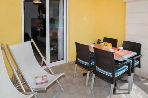 Apartamentos Vila More