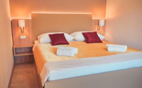 Apartamentos Vila More