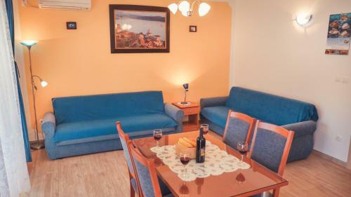 Apartamentos Vila More