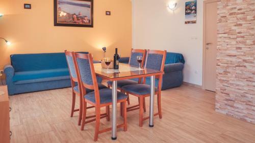 Apartamentos Vila More