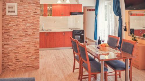 Apartamentos Vila More