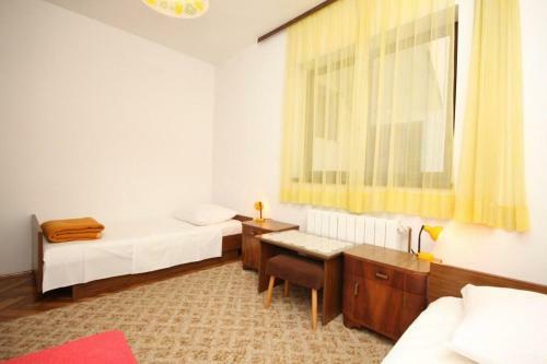Apartments With A Parking Space Krvavica, Makarska - 6749