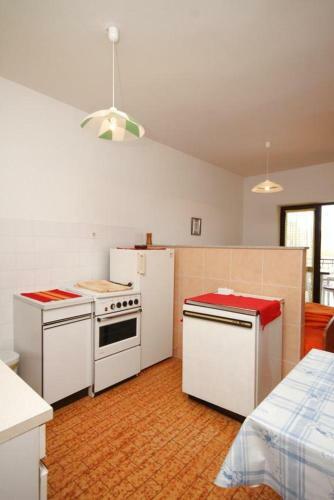 Apartments With A Parking Space Krvavica, Makarska - 6749