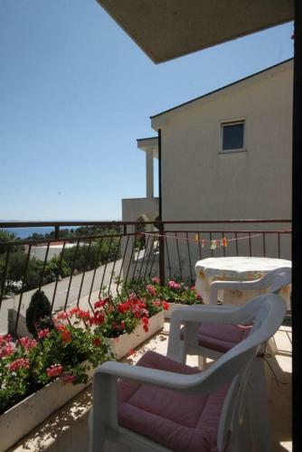 Apartments With A Parking Space Krvavica, Makarska - 6749