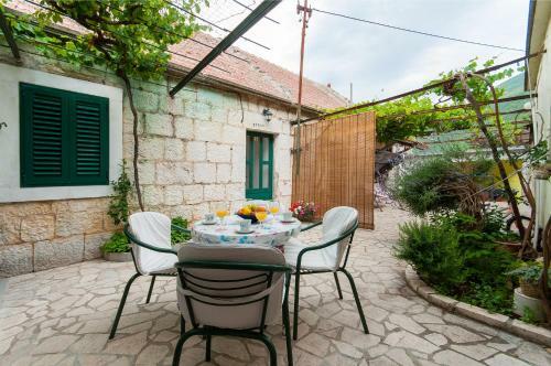 Apartments Srdanovic