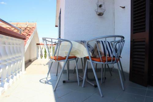 Apartments IV