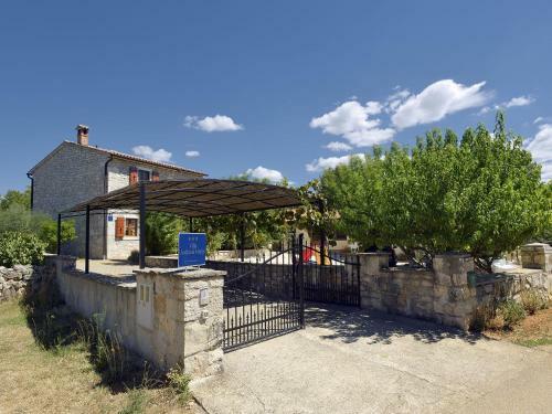 Holiday Home Angelo I Marija