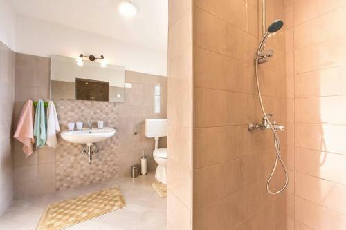 Holiday Home Prenc (Pzn212)