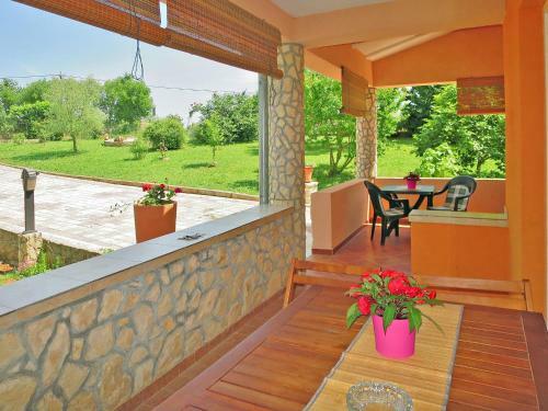 Holiday Home Edo (Lbn325)