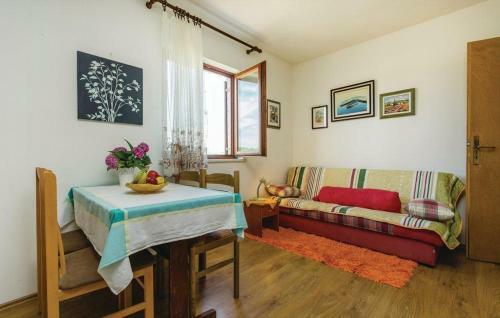 Apartments With A Parking Space Novigrad - 14408