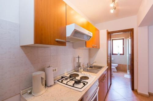 Apartments With A Swimming Pool Novigrad - 7078