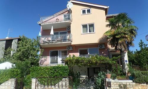 Studio Apartment In Novigrad With Terrace, Air Condition, Wifi (4648-1)