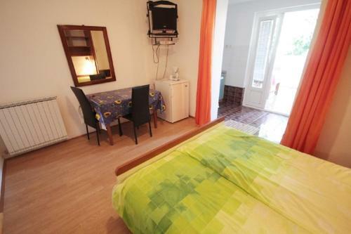 Hostal Oriella Aparmtents