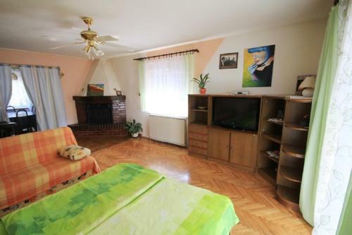 Hostal Oriella Aparmtents