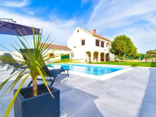 Holiday Home Rising Sun