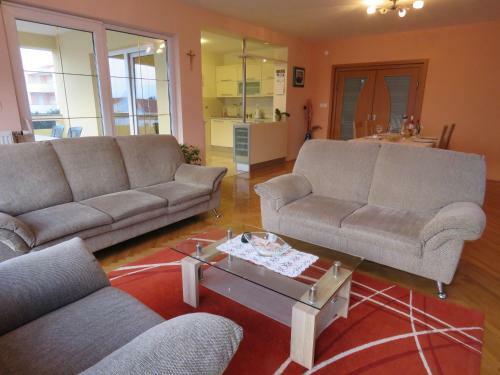 Apartments Lidija