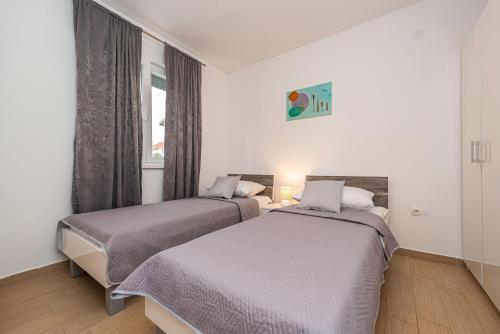 Apartamento Star 4. Modern & Centrally Located Ap. For 6