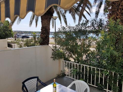 Apartment Lost In Sea In Area 1
